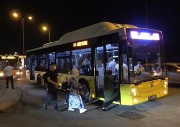 İstanbul'da İETT skandalı! Yakıtı biten otobüs yolda kaldı