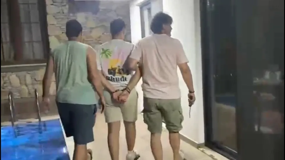 Sakarya merkezli 10 ilde dolandırıcılık operasyonu: 18 tutuklama - 1
