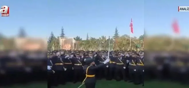 Teğmenlerin kılıçlı yemini darbe günlerini hatırlattı