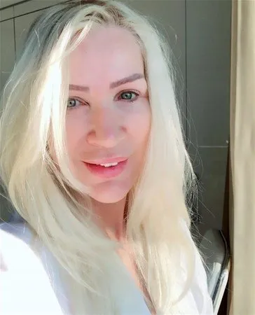 Elcin Sangu Nun O Halini Gorenler Donup Kaldi