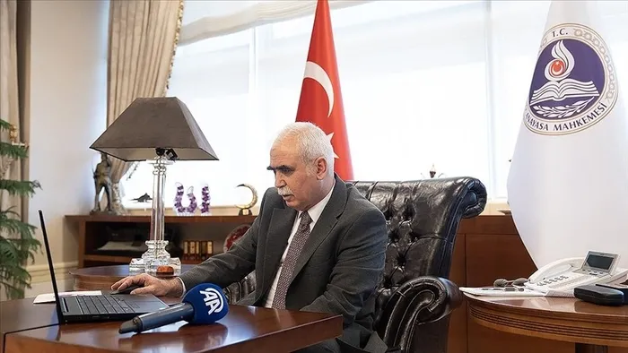 hdp-kapatma-davasi-ne-asamada-anayasa-mahkemesi-baskani-ozkaya-uzun-zaman-almadan-degerlendirme-yapilacak-1772100515553.jpeg HDP kapatma davası ne aşamada? Anayasa Mahkemesi Başkanı Özkaya: Teknik anlamda sona gelindi - 1