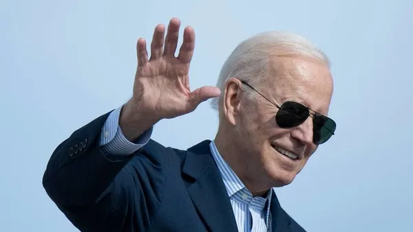 joe-bidenin-bibi-oyuncagiyla-isi-bitti-hukumeti-degistirmesi-cagrisinda-bulundu-1702405829123.jpg Joe Biden’ın BİBİ oyuncağıyla işi bitti! Hükümeti değiştirmesi çağrısında bulundu - 4
