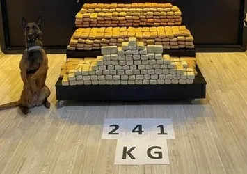 Bakan Süleyman Soylu: Hakkari'de 241 kilogram eroin ele geçirildi