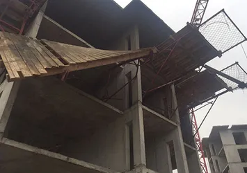 İnşaatta feci kaza!