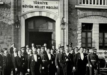 Milli iradenin simgesi TBMM 105 yaşında!