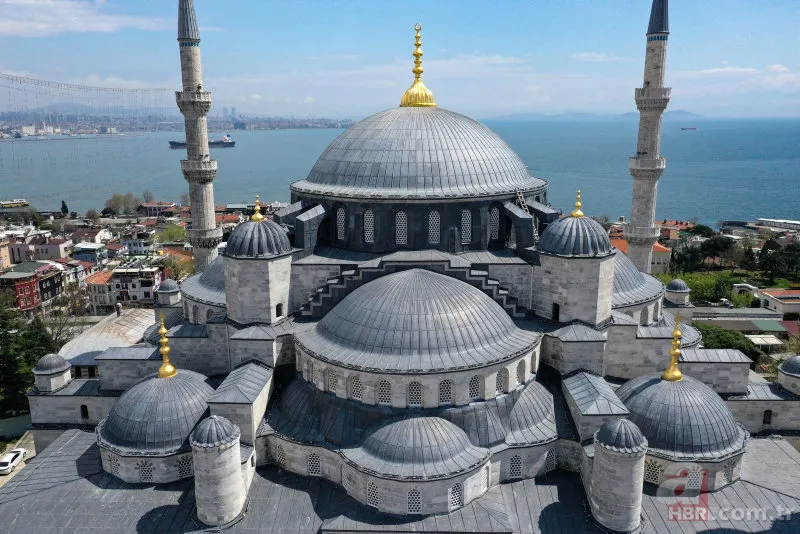 Sultanahmet Camii Başkan Recep Tayyip Erdoğan'ın katılımıyla ibadete açıldı! Diyanet'i kapatmak isteyen 7'liye 14 Mayıs mesajı 13