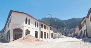 Deprem bölgesinde ince işçilik!