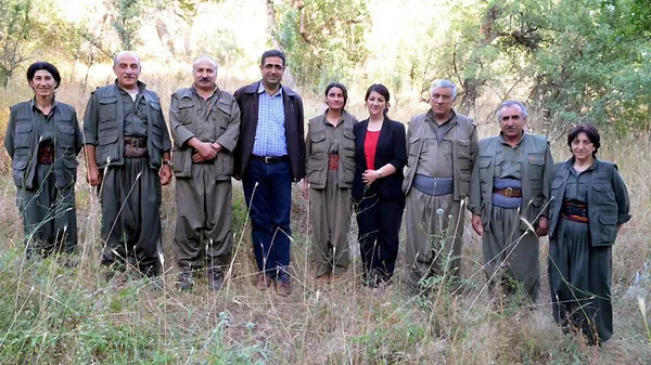 Bakan Akar'dan terörle arasına mesafe koymayan muhalefete gönderme: Milletimiz prim vermez - 4