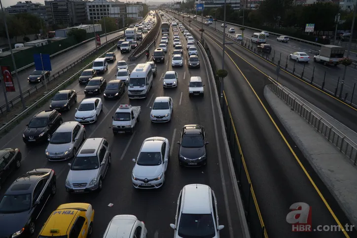 Satmadan bir kez daha düşünün! İkinci el araç fiyatları için uzmanlar tarih verdi! Araba piyasası ne zaman düşer? 14