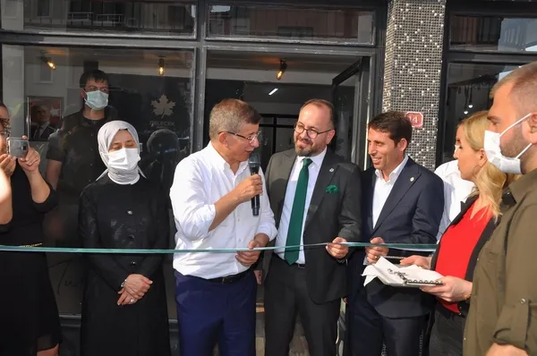 gelecek-partisinde-rezalet-ilce-baskaninin-uygunsuz-iliski-yasadigi-ortaya-cikti-1625572171826.jpeg Gelecek Partisi'nde rezalet! İlçe başkanının uygunsuz ilişki yaşadığı ortaya çıktı - 2