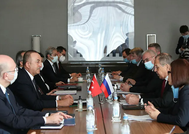 Rusya Dışişleri Bakanı Sergey Lavrov: Türkiye ile Rusya arasındaki ilişkiler son derece kıymetlidir