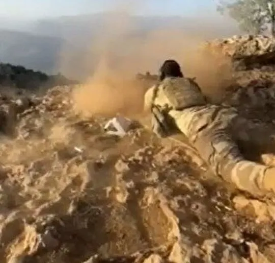 baskan-erdogandan-sehit-ailesine-bassagligi-mesaji-1668260019778.jpg Başkan Erdoğan'dan şehit ailesine başsağlığı mesajı! - 2