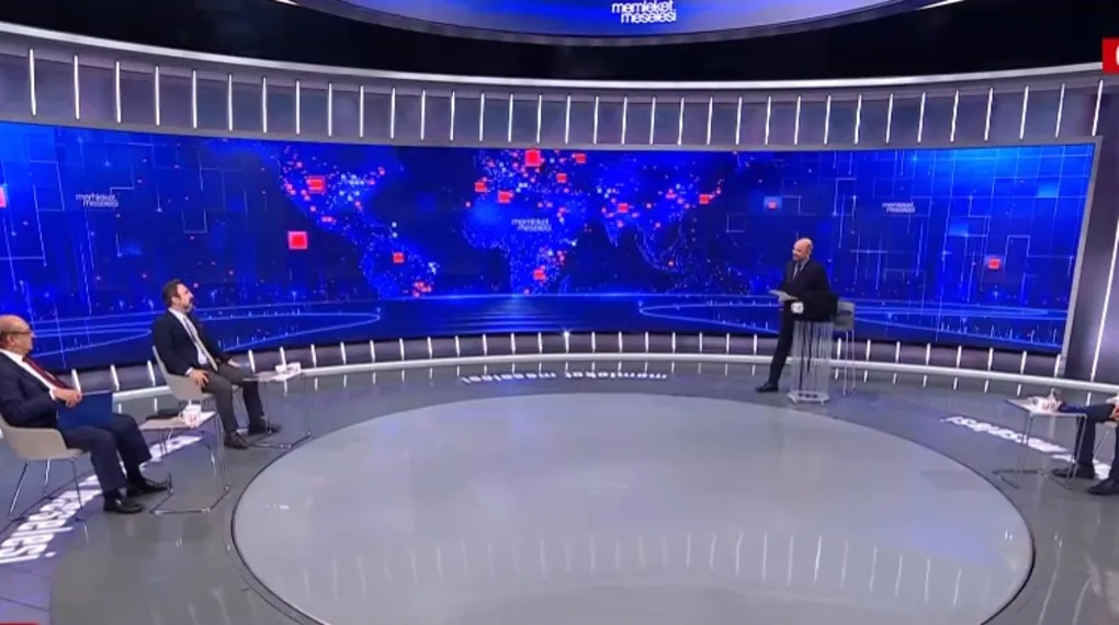 Suriye'de yeni dönem: SDG/YPG feshedildi
