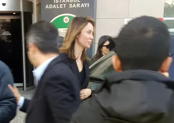 Demet Şener: Ne yazık ki çocuklarımın babası