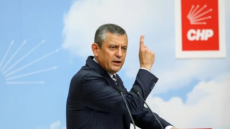 chpli-ozgur-ozel-hakkinda-emlak-vurgunu-iddiasi-evi-aldi-degeri-katlandi-1773945105890.jpg CHP’li Özgür Özel hakkında emlak vurgunu iddiası! Evi aldı değeri katlandı - 5