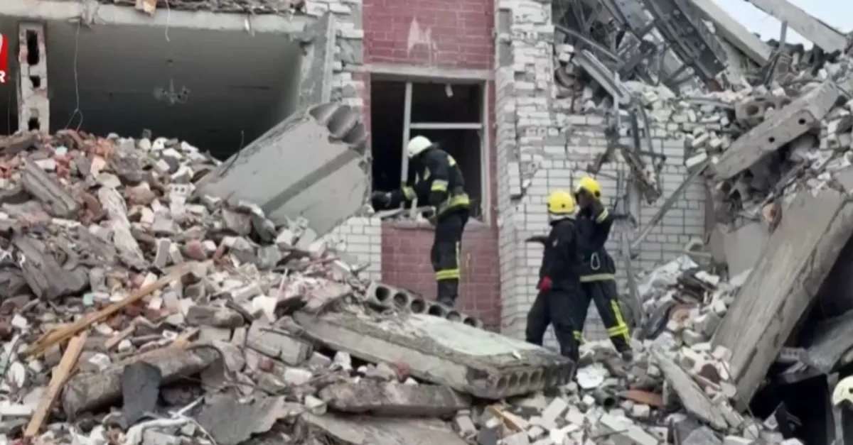 Ukrayna’nın kuzeyine füzeli saldırı: 13 ölü!