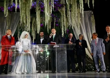 Cumhurbaşkanı Erdoğan nikah şahidi oldu