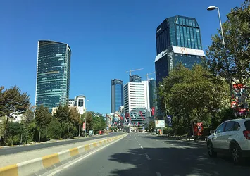 İstanbul'da yollar bomboş kaldı