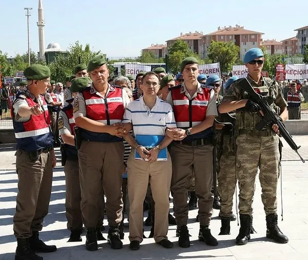 Son dakika: Darbeci hainler gün yüzü göremeyecek! - 9