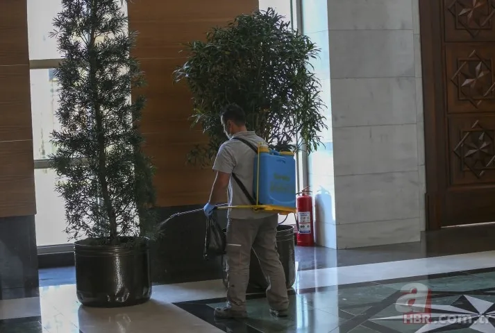 AK Parti Genel Merkezi koronavirüs (corona virüs) için dezenfekte edildi 2