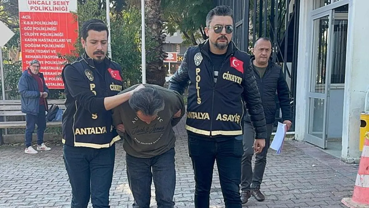 Eşini benzin dökerek ateşe vermişti! O cani tutuklandı