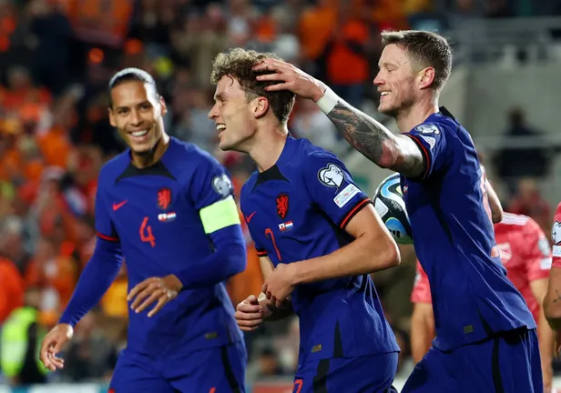 181 gol, 57 asist… Fenerbahçe’ye geliyor; Ronaldo gibi gol makinesi! 1.97’lik dev Batshuayi’yi unutturacak