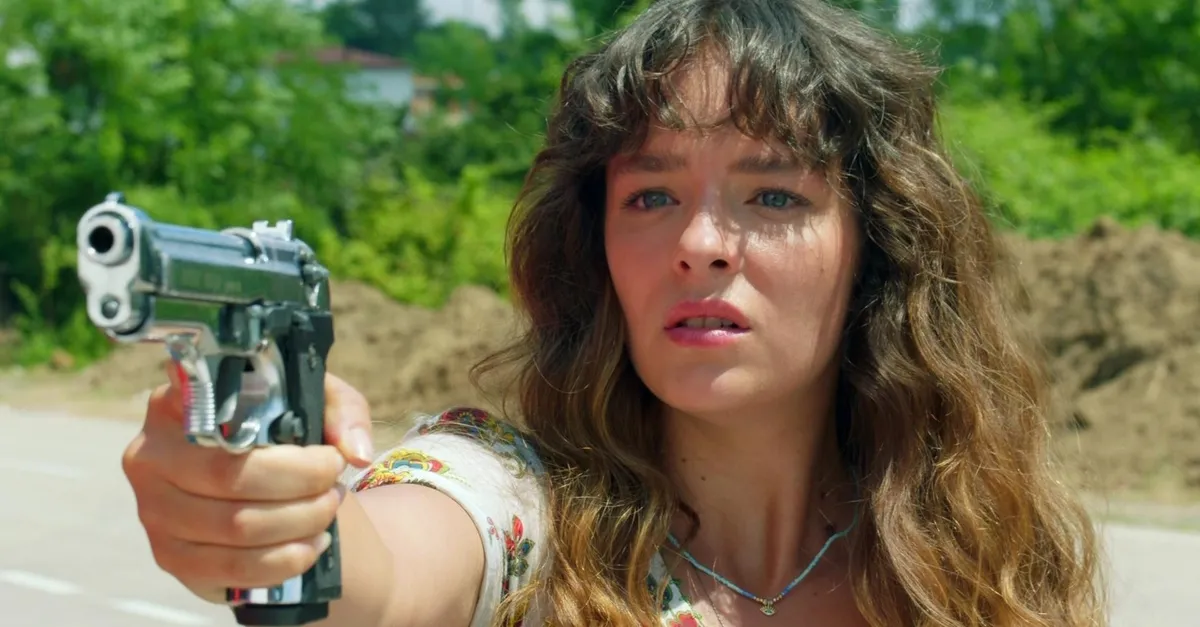 Vermem Seni Ellere final fragmanı yayınlandı | "Sen beni bırakmazsan, ben senden kurtulmasını bilirim!"