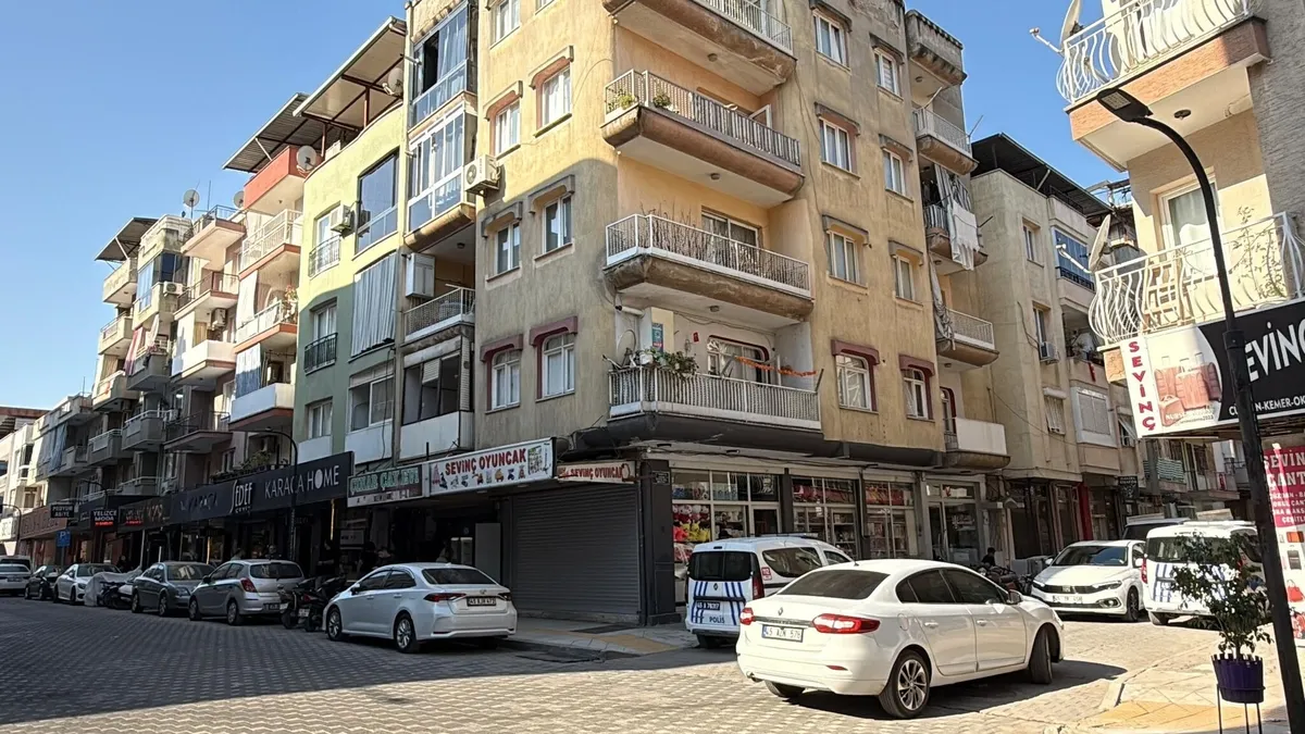 Manisa'da karısının boğazını sıkan şahıs tutuklandı