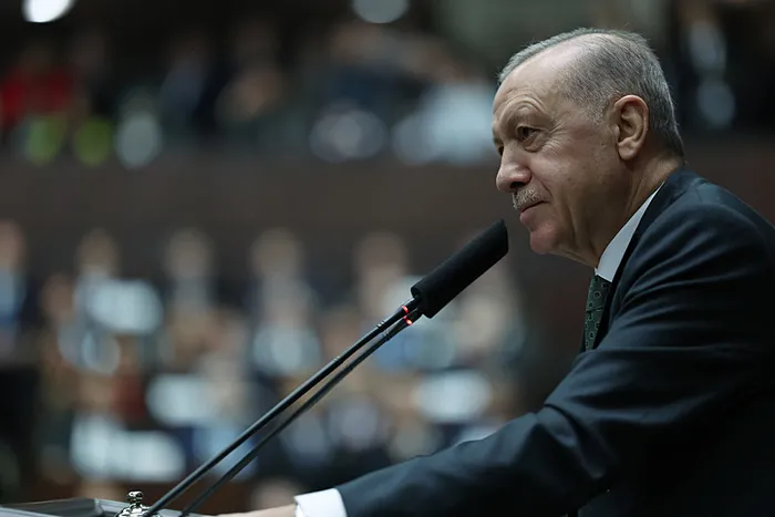 baskan-erdogandan-ozgur-ozele-tarih-dersi-chp-demek-cunta-demektir-chp-darbeciligin-de-kitabini-yazmistir-1744194367173.jpg Başkan Erdoğan, partisinin TBMM Grup Toplantısı'na katılarak konuşma yaptı. | Fotoğraf: AA