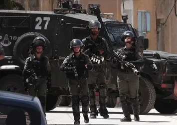 İşgalci İsrail'den skandal adım! Mescid-i Aksa Hatibi Şeyh İkrime Sabri’nin evine baskın