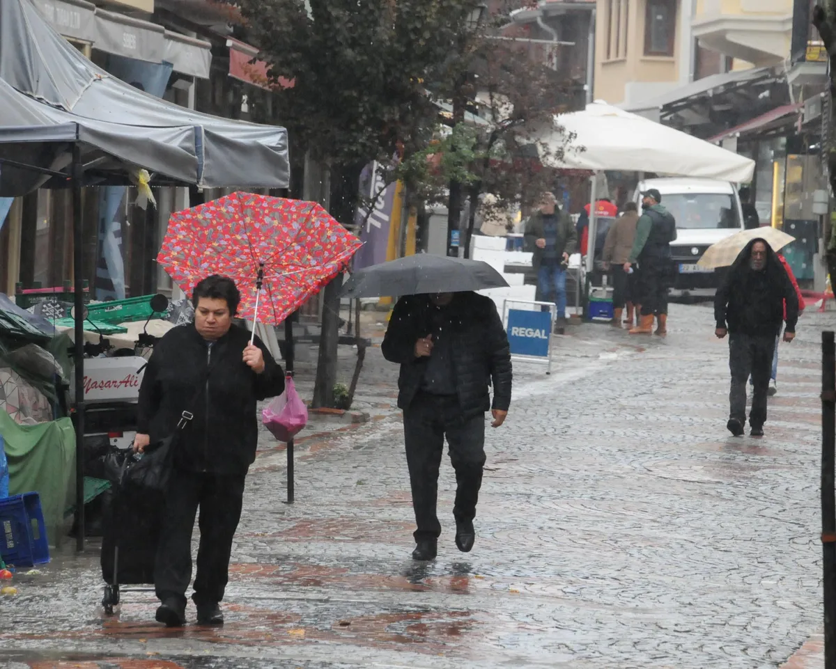 Meteoroloji’den alarm üstüne alarm! İstanbul dahil 11 ile sarı ve turuncu kodlu uyarı - 4
