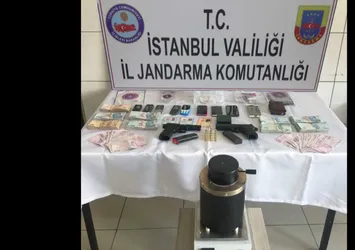 Otobanda 2 milyonluk altın çalan çete çökertildi