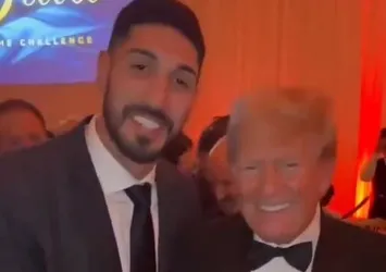 ABD'nin 47. Başkanı seçilen Trump zaferini Enes Kanter'i evine davet ederek kutladı! Dikkat çeken “sen muhteşemsin” övgüsü