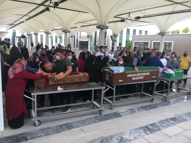 Son dakika: Ankara’daki katliamda yürek yakan kareler: Gözyaşları sel oldu! Kızını ve iki torununu öldürüp intihar etmişti - 7