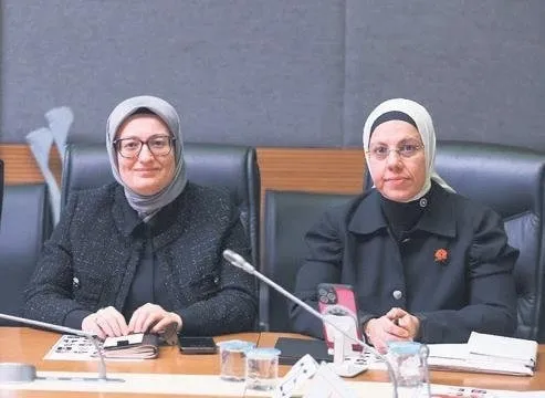 AK Partili kadın vekiller anlattı: Adımın önüne ‘T’ yazarak derste yok saydılar