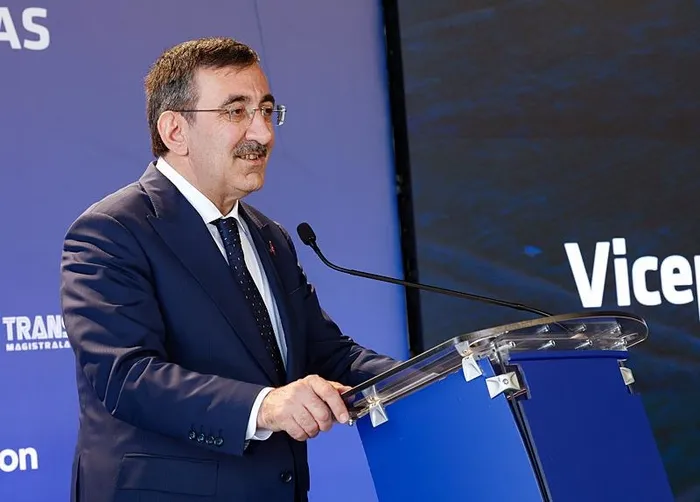 1714202145155.jpeg Cumhurbaşkanı Yardımcısı Cevdet Yılmaz'dan flaş açıklamalar! Kamuda tasarruf nasıl olacak? - 1