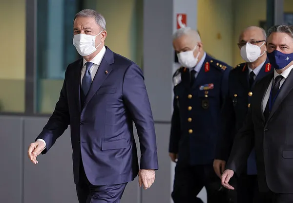 Milli Savunma Bakanı Hulusi Akar NATO Karargahı'nda - 3