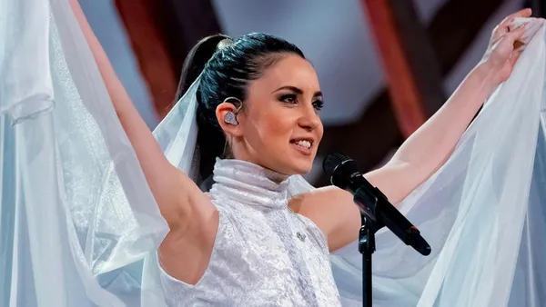 Karsu kimdir, kaç yaşında? Müzisyen Karsu Dönmez nereli, mesleği nedir?