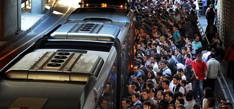 Metrobüste iğrenç olay! O tacizci serbest bırakıldı
