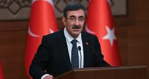Yılmaz Azerbaycan’ın bağımsızlık gününü kutladı
