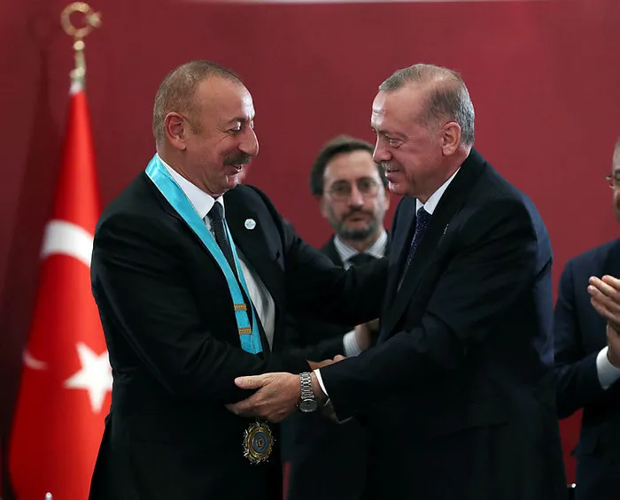 Azerbaycan Cumhurbaşkanı İlham Aliyev: Türk dünyasını ve Avrupa'yı birbirine bağlayacak - 7