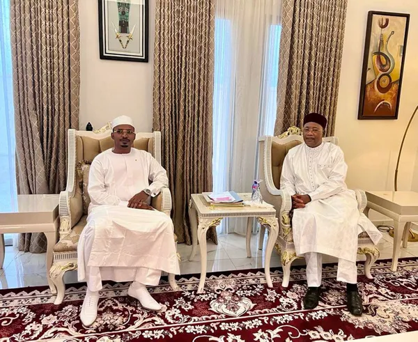 Nijer'de darbe girişimi! Cumhurbaşkanı Muhammed Bazum günler sonra ilk görüldü - 1