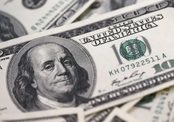 Dolar 5,30 direncini kırdı