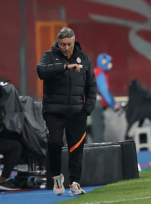 Domenec Torrent Galatasaray’dan ayrılıyor mu? 1 yıl daha sözleşmemiz var ve İstanbul’da çok mutluyum