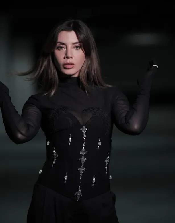 gokce-bahadirdan-melike-sahinin-sayginlik-cikisina-yanit-1773479018161.jpg Melike Şahin'in "saygınlık" çıkışına Gökçe Bahadır'dan yanıt - 2