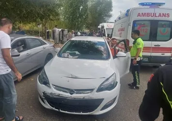 Bingöl’de iki otomobil çarpıştı: 5 Yaralı