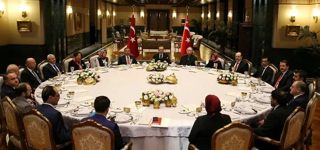 Erdoğan, Beştepe Sofrasında eğitimcileri ağırladı