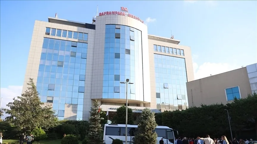 chpli-bayrampasa-belediyesinde-yolsuzluk-krizi-partiyi-boldu-skandalin-ardindan-istifa-furyasi-1772893043406.jpeg CHP'li Bayrampaşa Belediyesi'nde yolsuzluk krizi partiyi böldü: Skandalın ardından istifa furyası - 4