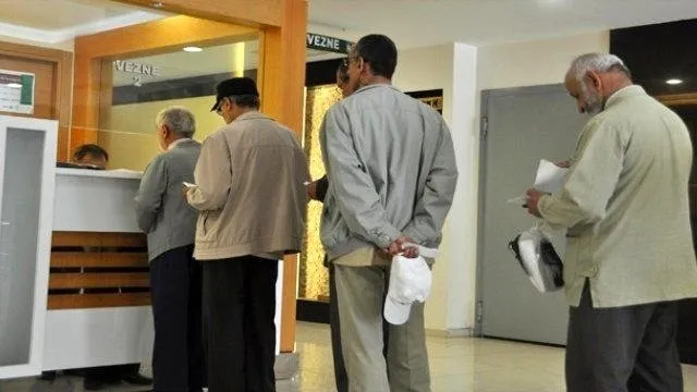 23 Nisan'da hastane, PTT, noter ve bankalar açık mı? Cuma günü eczane, kargolar ve devlet daireleri açık olacak mı?