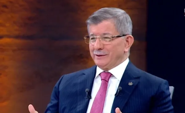 6’lı masada ABD’ci-Almancı kavgası: Bu çıkarı en iyi ben temsil ederim krizi yaşanıyor! Davutoğlu yakında kovulursa şaşırmayın
